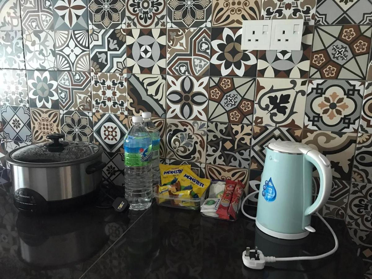 Chempaka Homestay Seri Iskandar Extérieur photo