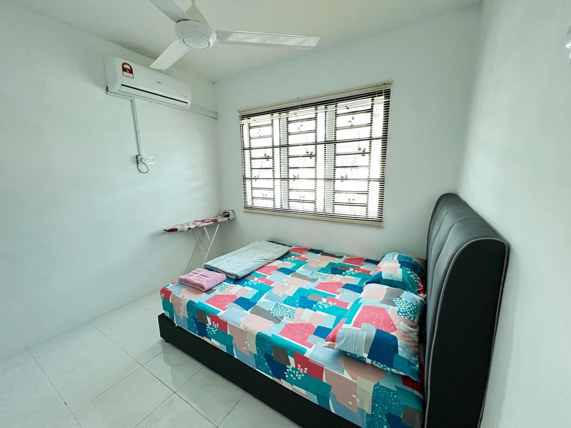 Chempaka Homestay Seri Iskandar Extérieur photo